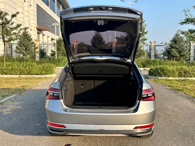 Skoda Superb — Фото автомобиля 9