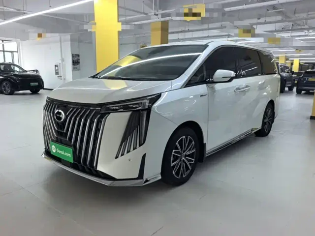 Фотография автомобиля — GAC Trumpchi M8