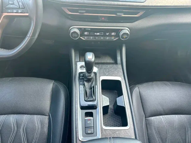 Nissan Teana — Фото автомобиля 12