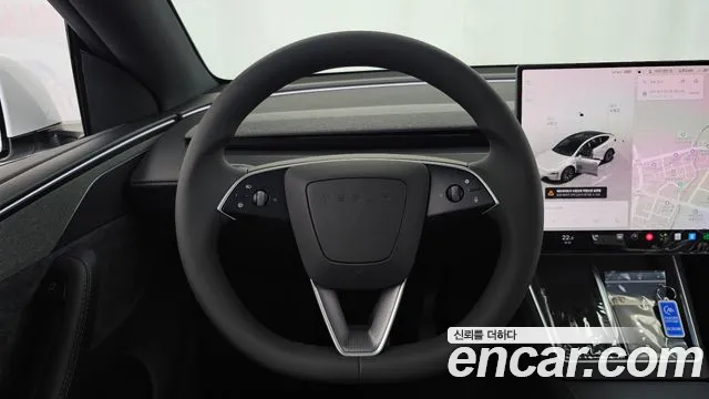 Tesla Model Y — Фото автомобиля 19