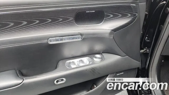Genesis G90 Бензин 3.5 турбо AWD — Фото автомобиля 27