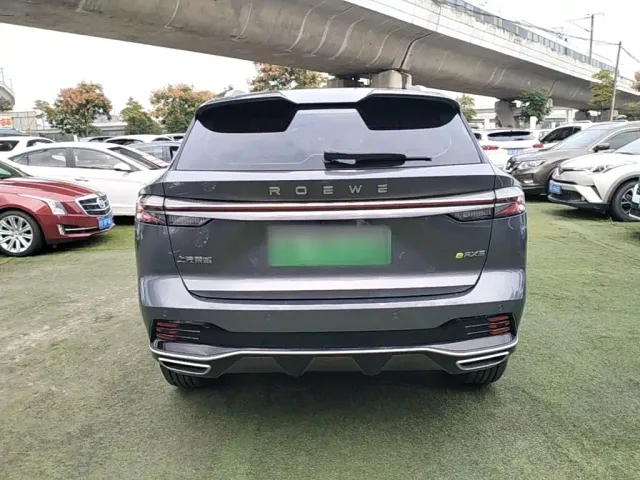Roewe RX5 — Фото автомобиля 5
