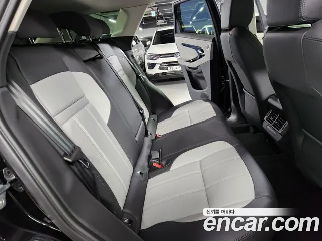 Land Rover Range Rover Evoque 2nd Gen — Фото автомобиля 10