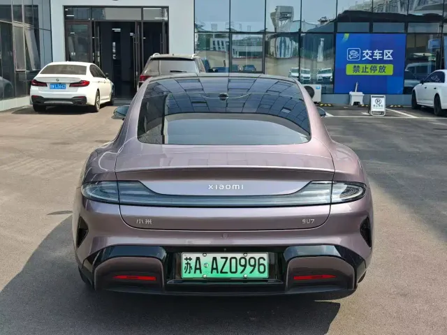 Xiaomi SU7 — Фото автомобиля 8