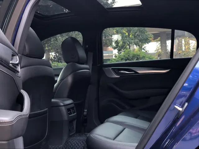 Cadillac CT5 — Фото автомобиля 10
