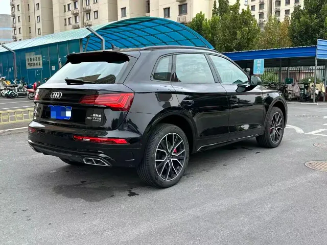 Audi Q5L — Фото автомобиля 5