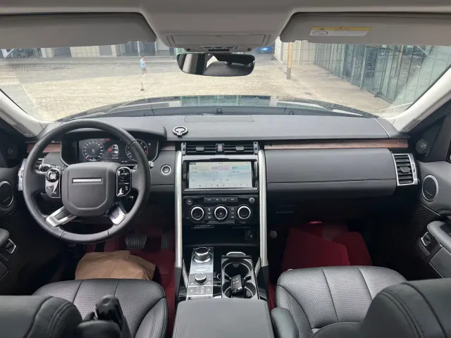 Land Rover Discovery — Фото автомобиля 8