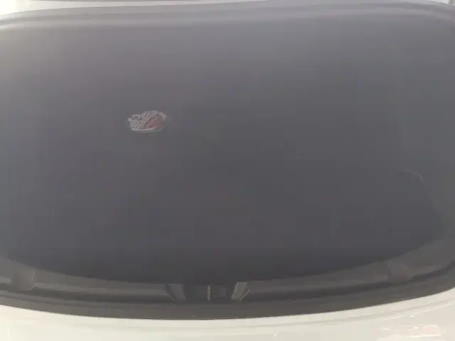 Tesla Model 3 — Фото автомобиля 4