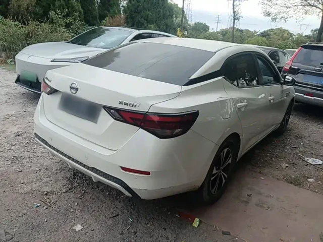 Nissan Sylphy — Фото автомобиля 6