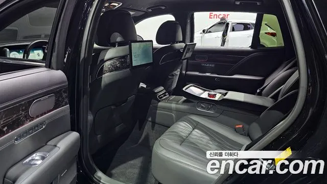 Genesis G90 Бензин 3.5 турбо AWD — Фото автомобиля 12
