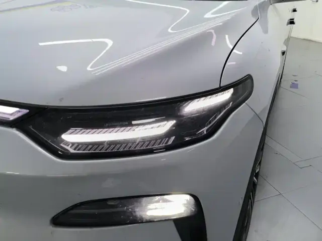 Leapmotor C11 — Фото автомобиля 5
