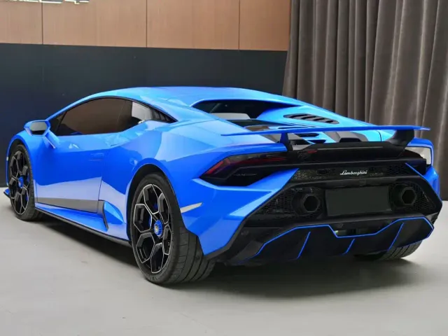 Lamborghini Huracan — Фото автомобиля 6