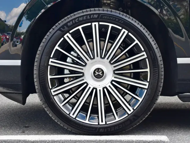 Xpeng GX — Фото автомобиля 7