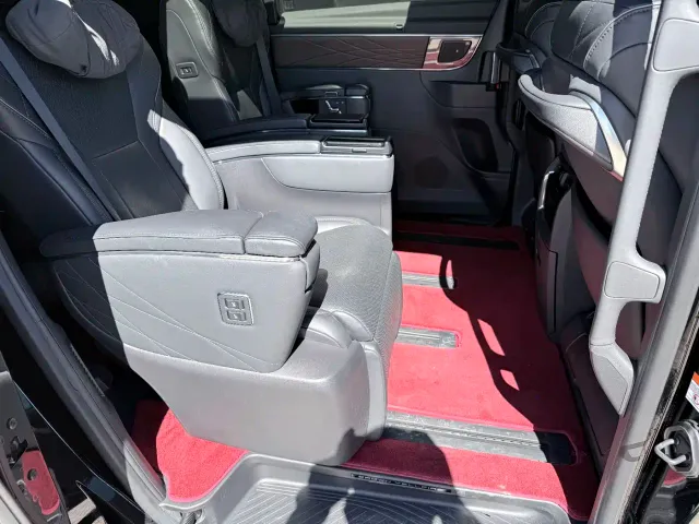 Toyota Vellfire — Фото автомобиля 13