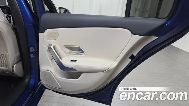 Mercedes-Benz A-Class — Фото автомобиля 6