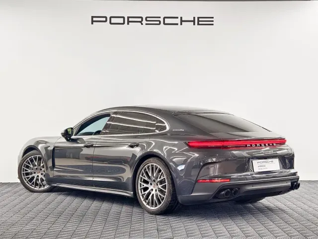 Porsche Panamera — Фото автомобиля 6