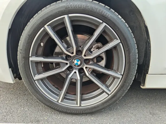 BMW 3 Series — Фото автомобиля 13