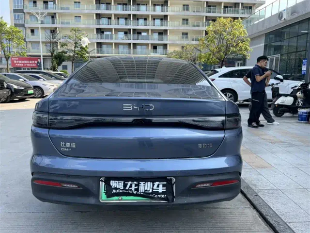 BYD Seal 05 DM-i — Фото автомобиля 8