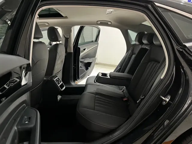 Volkswagen Passat — Фото автомобиля 9