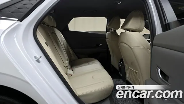Hyundai AVANTE Новый Avante (CN7) — Фото автомобиля 12