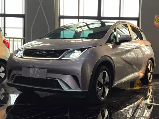 Фотография автомобиля — BYD Dolphin