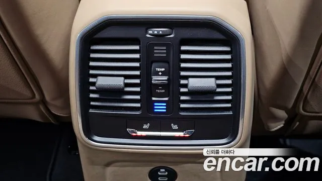 Porsche Macan — Фото автомобиля 27