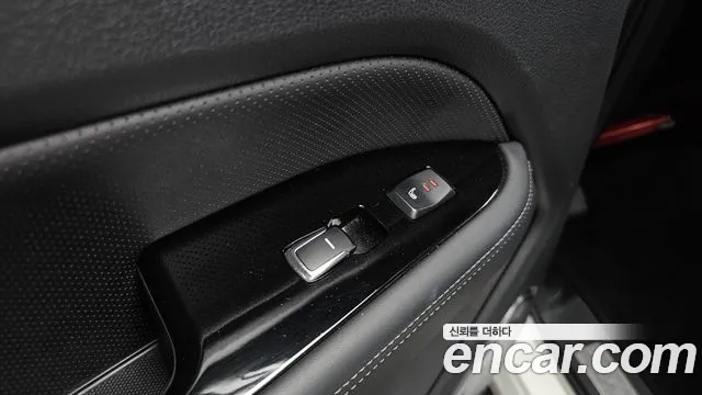 KG_Mobility_Ssangyong Rexton Rexton Arena Дизель 2.2 4WD — Фото автомобиля 19