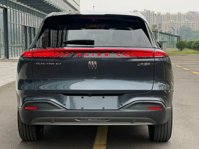 Buick Zhijing E7 — Фото автомобиля 5