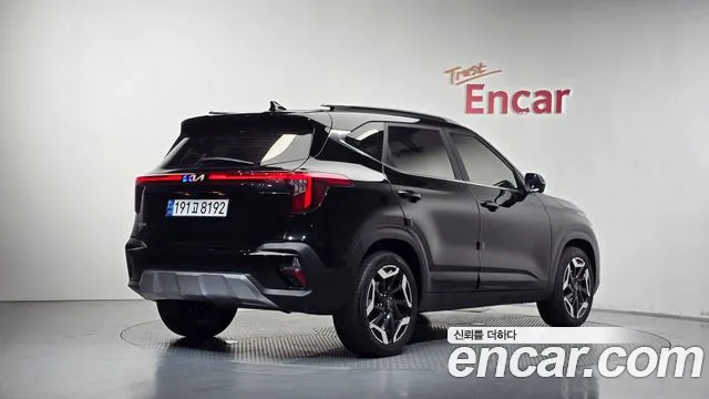 Kia Seltos — Фото автомобиля 2