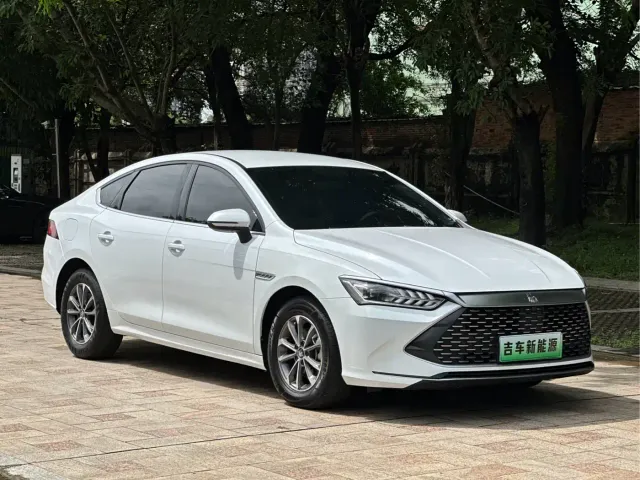 BYD Qin PLUS — Фото автомобиля 2
