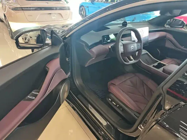 Nio ET5 Touring — Фото автомобиля 15