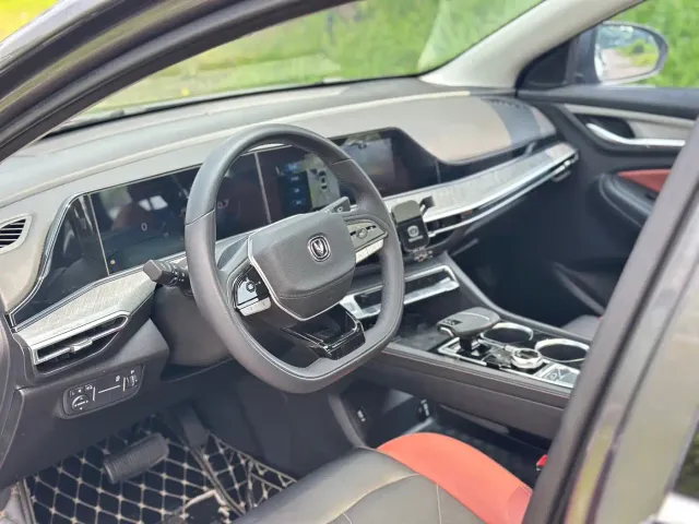 Changan Eado — Фото автомобиля 9