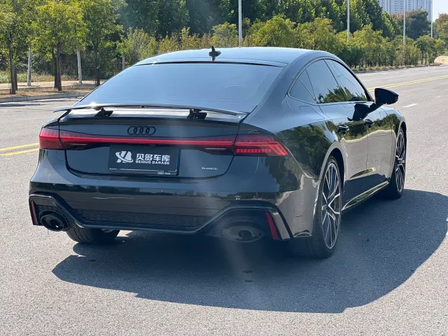 Audi A7 — Фото автомобиля 9