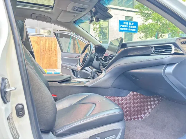 Toyota Camry — Фото автомобиля 13