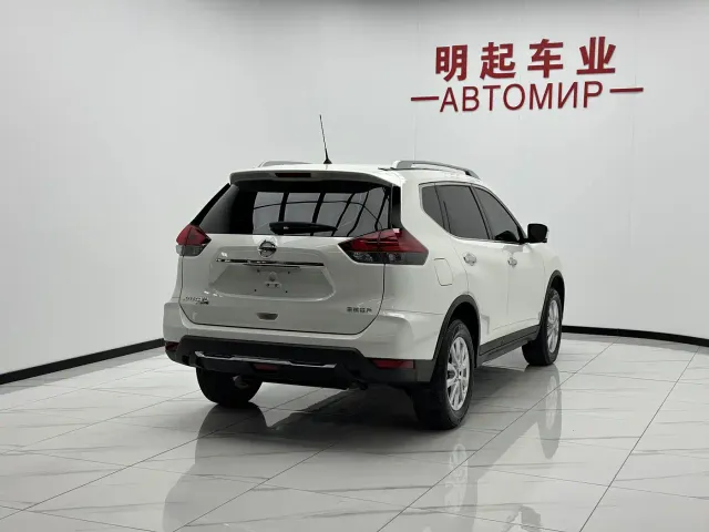 Nissan X-Trail — Фото автомобиля 9