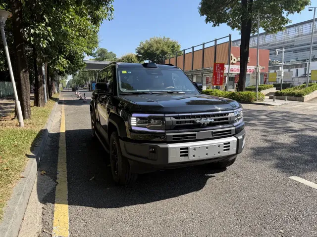 BYD FangChengBao Leopard 5 — Фото автомобиля 3