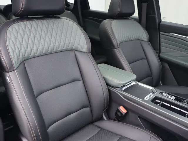 Geely Haoyue L — Фото автомобиля 10