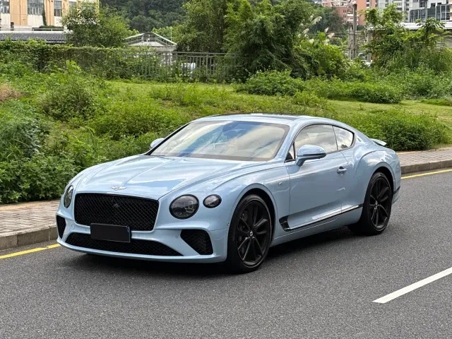 Фотография автомобиля — Bentley Continental