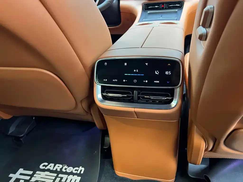 AITO Wenjie AITO M7 2026 Pure Electric Base Model 5-Seater — Фото автомобиля 28