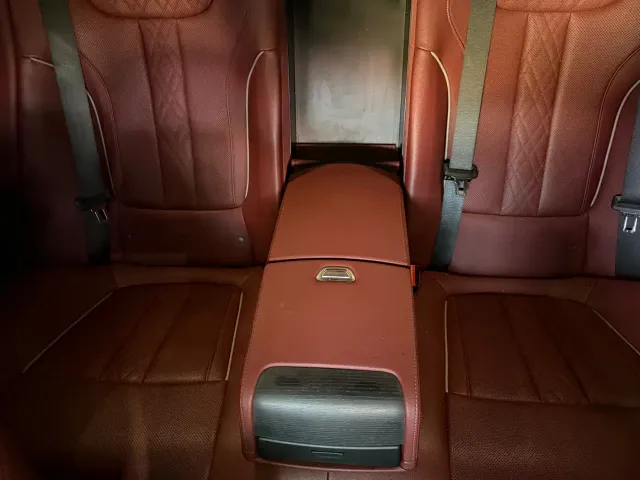 BMW 5 Series — Фото автомобиля 8