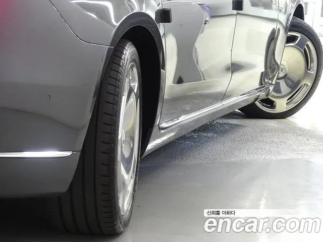 Mercedes-Benz S-Class — Фото автомобиля 20