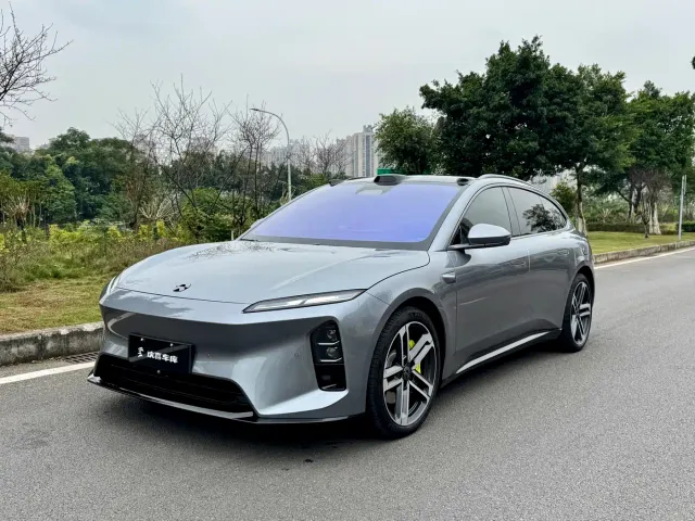 Фотография автомобиля — Nio ET5 Touring