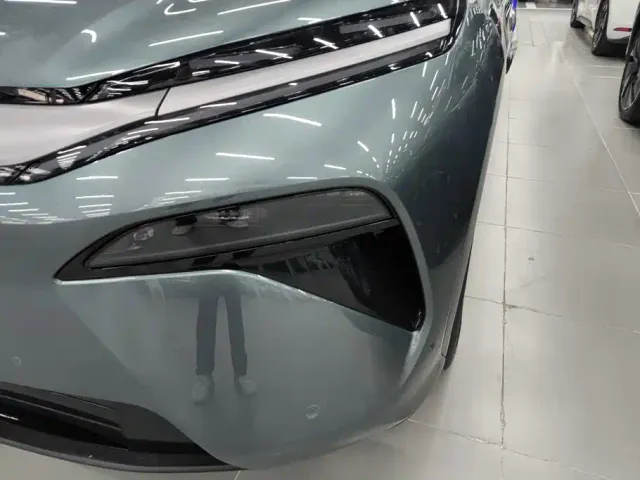 BYD Tang L — Фото автомобиля 5