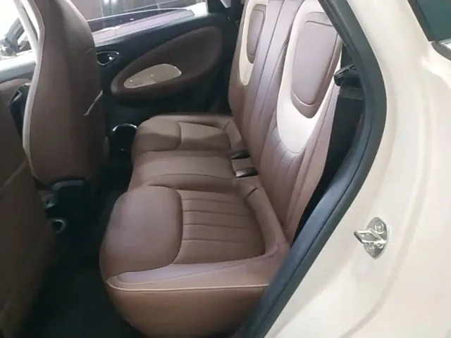 Wuling Bingo — Фото автомобиля 16
