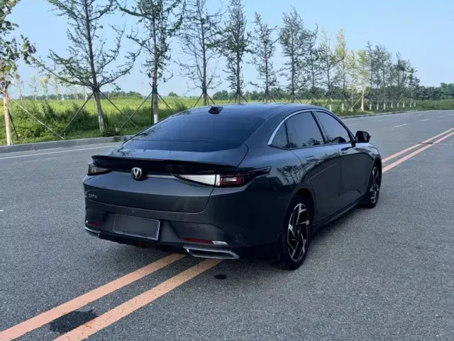Changan Lamore — Фото автомобиля 14