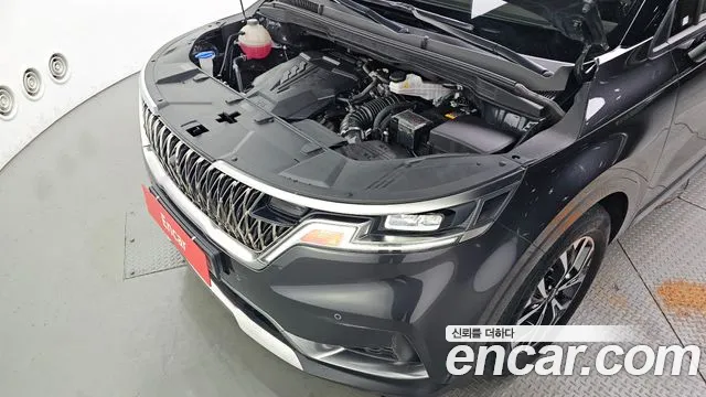 Kia Carnival Generation 4 — Фото автомобиля 9