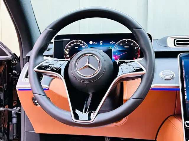 Mercedes-Benz S-Class — Фото автомобиля 10