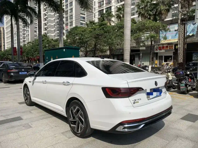 Volkswagen Sagitar — Фото автомобиля 5