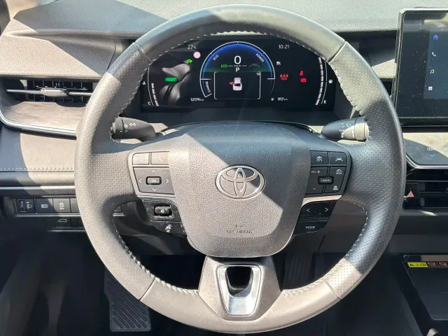 Toyota Camry — Фото автомобиля 15