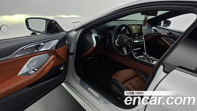 BMW 8 Series G15 — Фото автомобиля 15